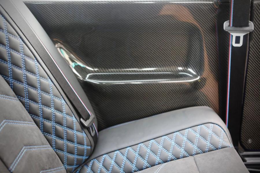 Детали интерьера BMW M3 Coupe (E30) 1988 года  (фото 64 из 118)
